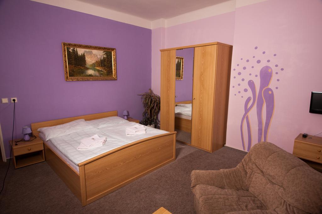 Hotel Haltrava Klenci pod Cerchovem Habitación foto
